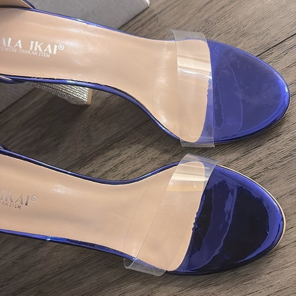 NIB [LALA IKAI] Blue Rhinestone Block Heels Women’s Size US 8.5 / EU 38.5 - Picture 8 of 15